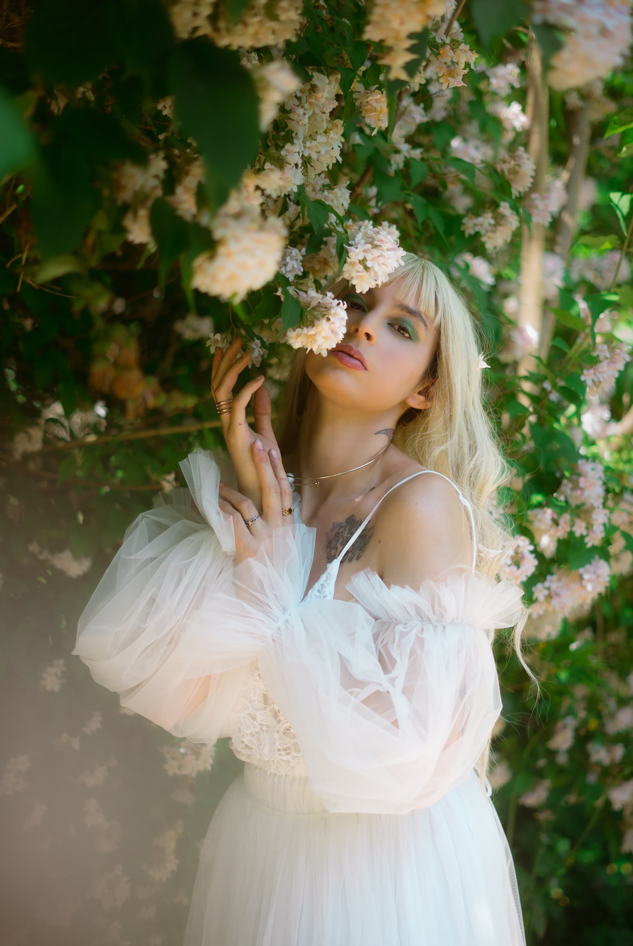 Portrait femme en pleine nature